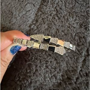 Snake bangle